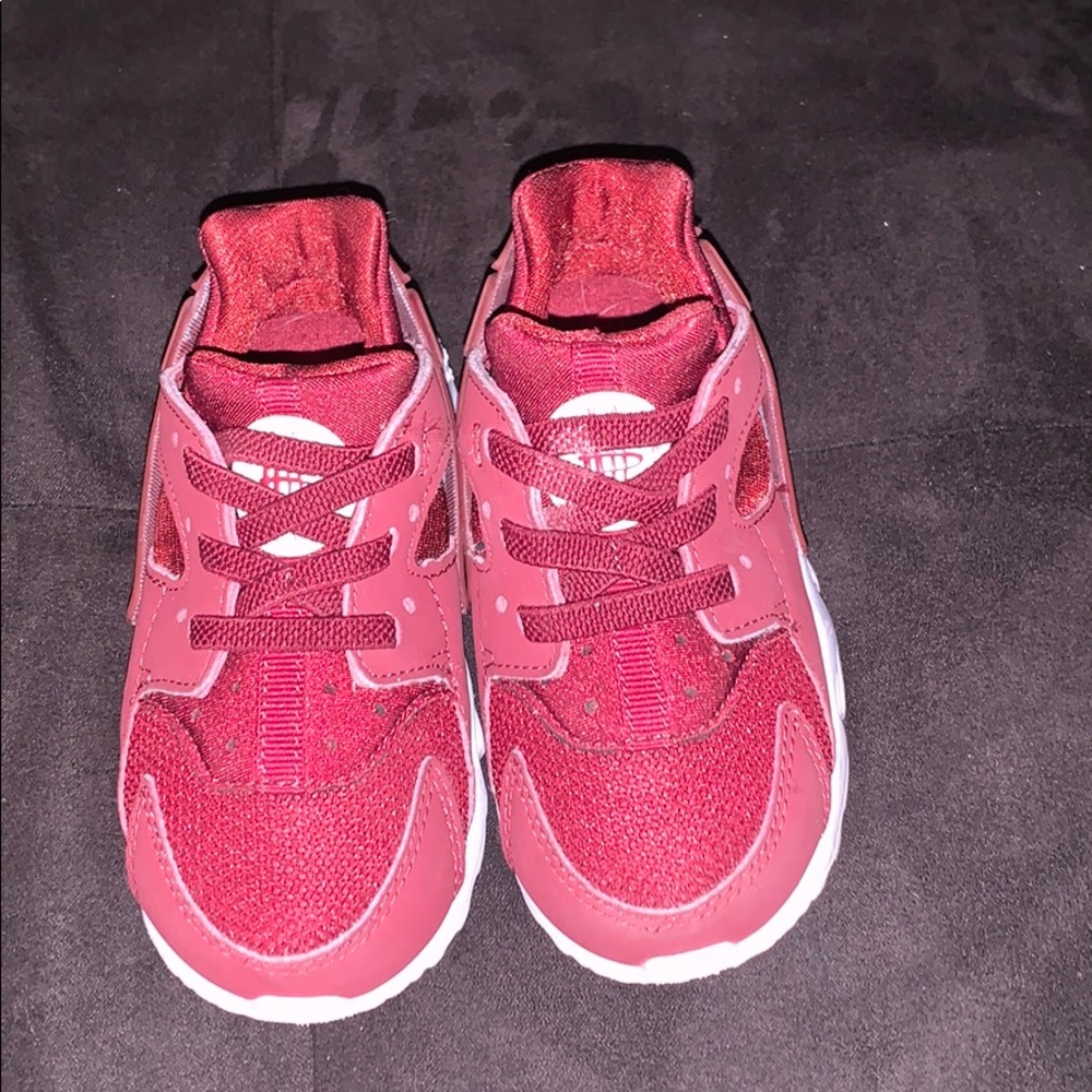 Size 7c toddler Nike Huaraches